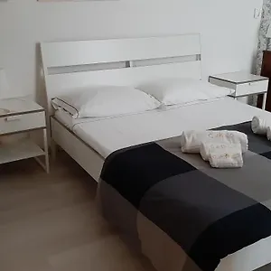 Manzoni Apartment Como
