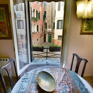 Apartment Ve.n.i.ce. Cera Casa Del Sol, Venedig